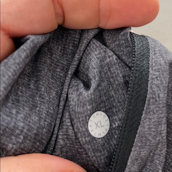 Men’s Lululemon Shorts XL - Picture 3 of 3